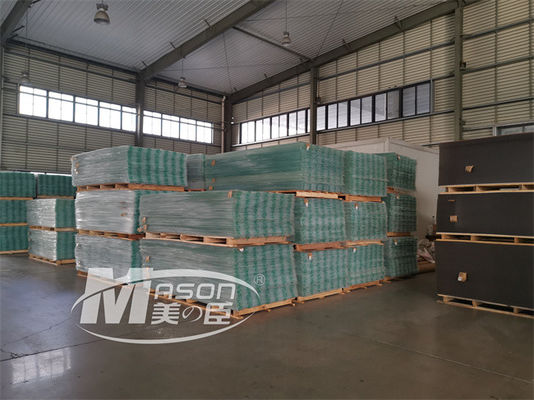 La fabbrica 6mm 8mm 10 millimetri 4x8ft PMMA ha fuso il chiaro strato acrilico del plexiglass su ordinazione