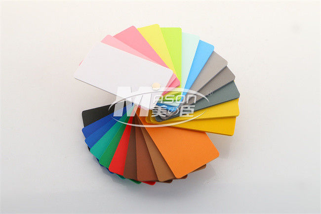 La schiuma plastica colorata delle cellule chiuse ha ampliato il bordo che del PVC IL PVC spuma strato 30mm