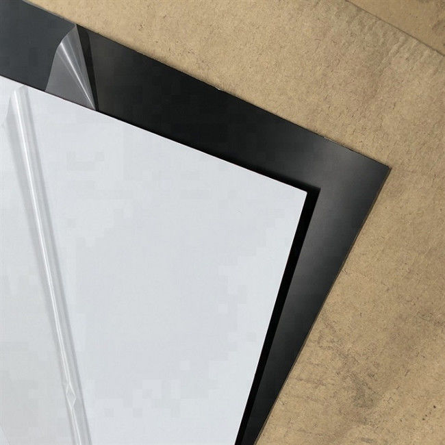 CNC di Thermoforming che incide il taglio di strato di plastica del doppio ABS di colore a qualsiasi dimensione